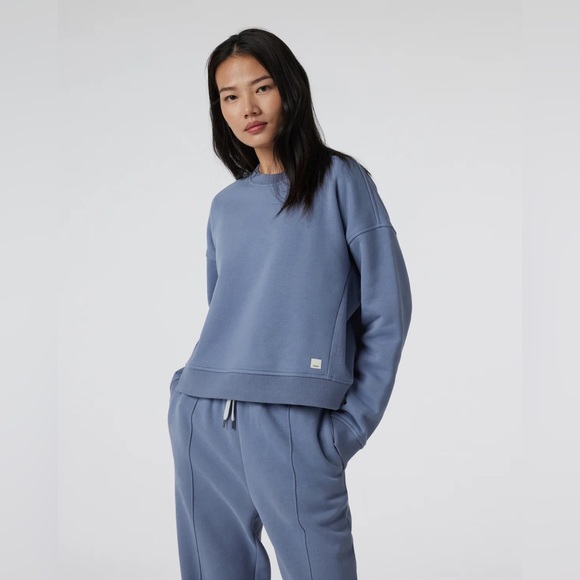 NWT Vuori Restore Crewneck - Picture 3 of 4